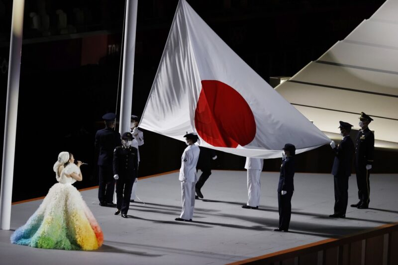 Cerimônia de abertura das Olimpíadas tem homenagem aos mortos pela covid