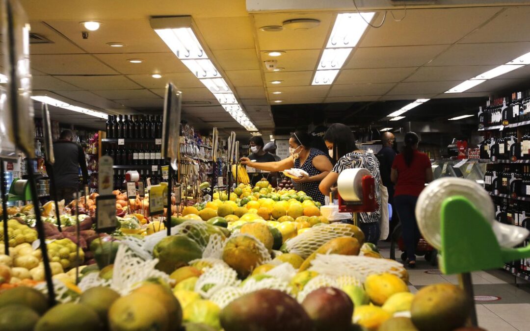 Itens da ceia de Natal têm diferença de preço de 124,72%