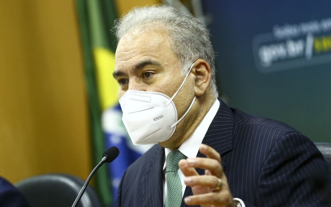 “Não podemos destruir o país e ficar trancado em casa com medo da Covid-19”, diz Queiroga