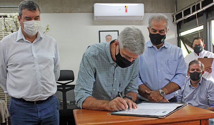 Novo secretário-adjunto toma posse com a missão de entregar mais obras