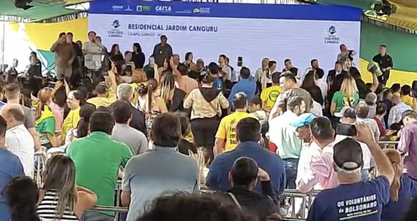“Potência no agronegócio e na economia”, diz Bolsonaro durante discurso no Jardim Canguru 