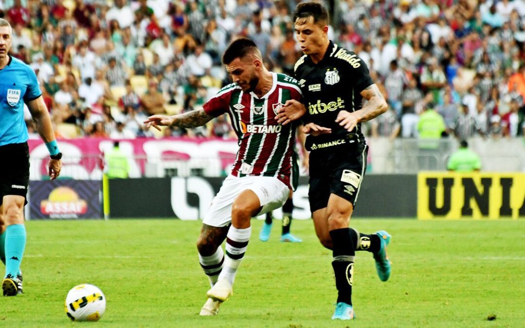 Invicto há 11 jogos, Fluminense enfrenta Santos na Vila Belmiro