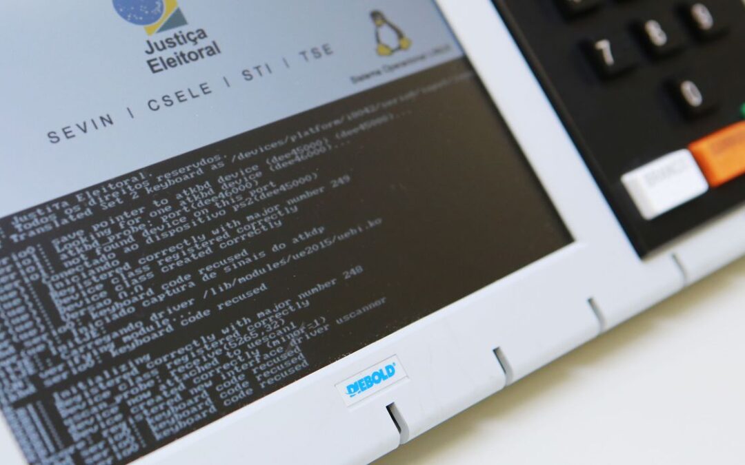 Relatório de militares não aponta fraude nas eleições; TSE afirma que recebeu documento com “satisfação”