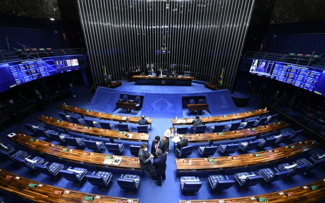 Senado aprova PEC da Transição