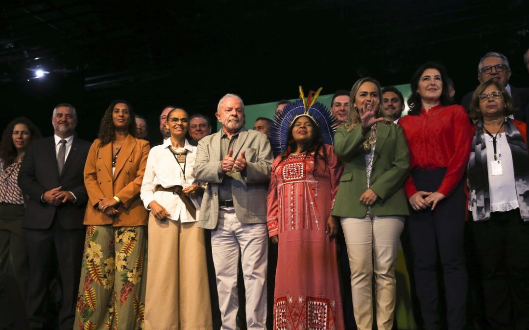 Novo governo terá 11 ministérios comandados por mulheres