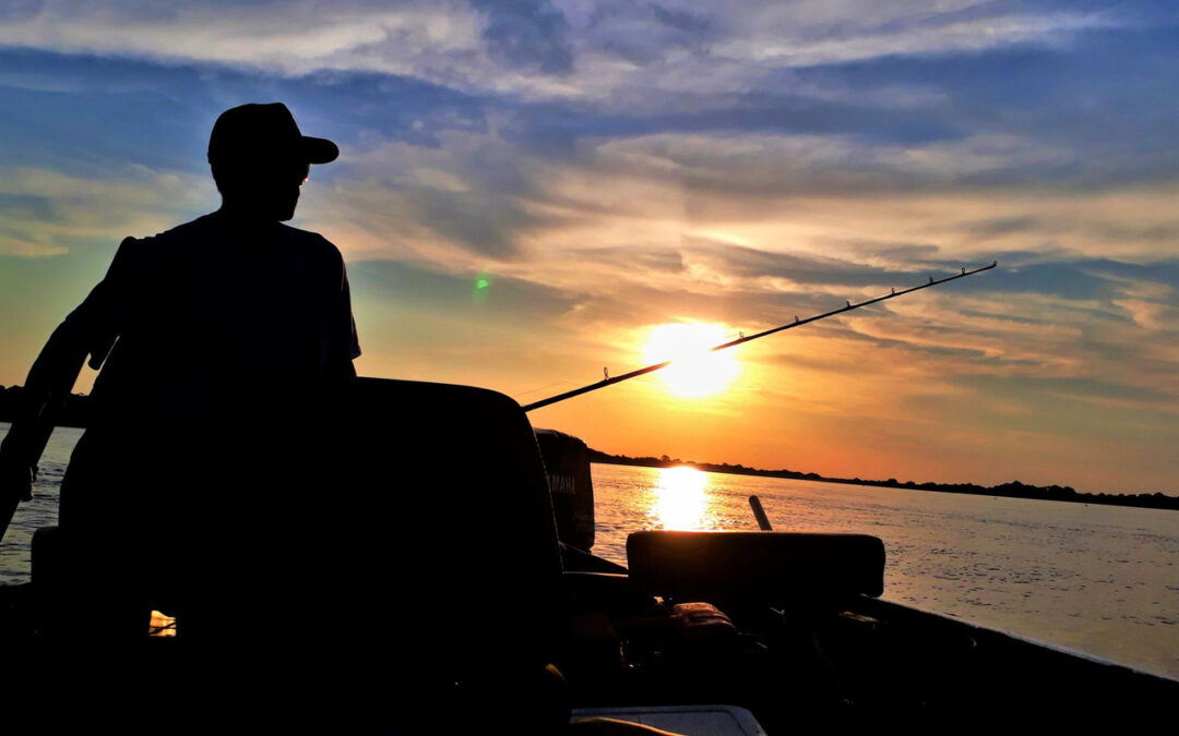 Corumbá: Polo de pesca, histórico distrito de Albuquerque ganha asfalto