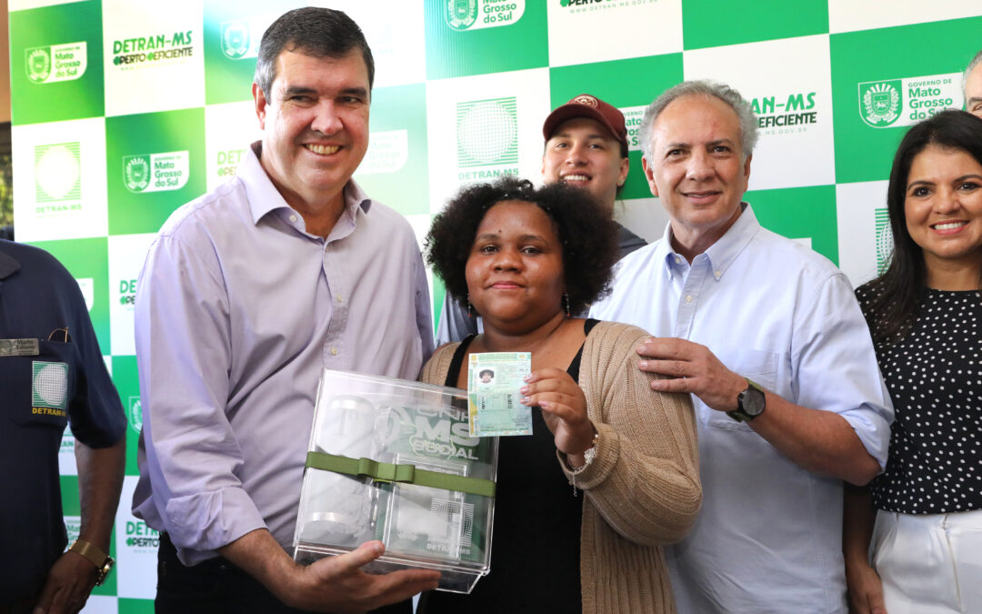 CNH Social: Eduardo Riedel dá largada à entrega de habilitações