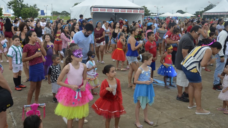 Carnaval da família tem programação de matinê e concurso de fantasias