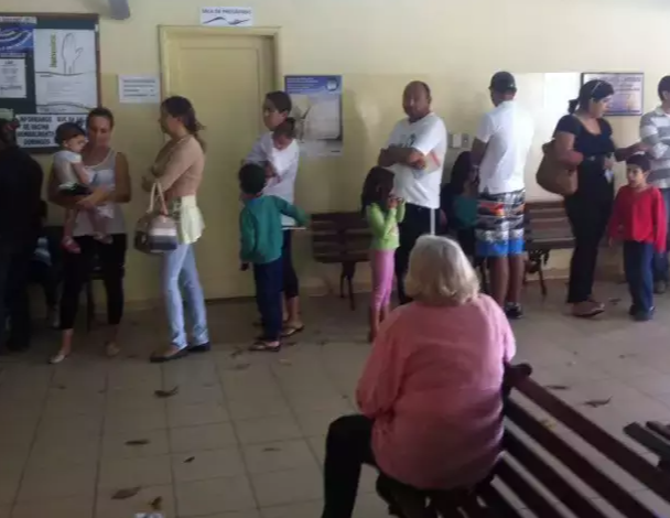 ‘Surto’ de doenças em crianças faz demanda aumentar 30% e postos ficam lotados na capital