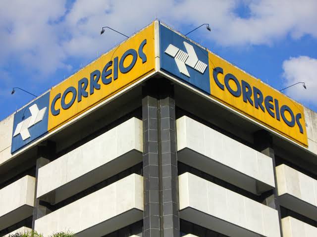 Governo retira Correios e outras estatais de programa de privatização