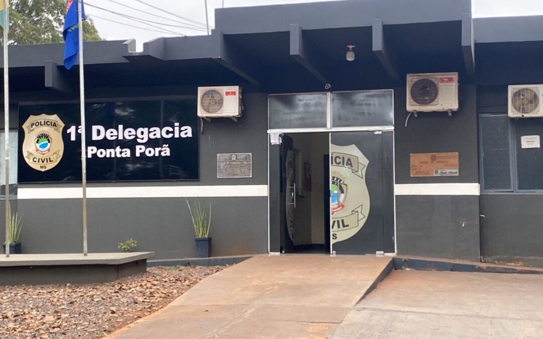 Ponta Porã: Vizinhos incendeiam ‘boca’ onde menina foi trocada pela mãe por 30 doses de crack e depois morta