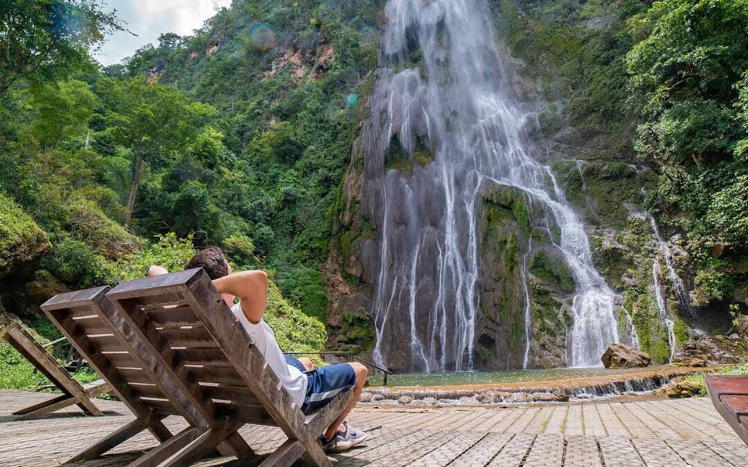 Mais um feriado, muitos atrativos em viagens curtas