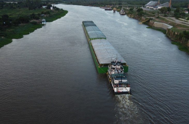 Transporte pela hidrovia de MS cresce 80% e Porto Murtinho deve exportar até 1,2 milhão de toneladas neste ano