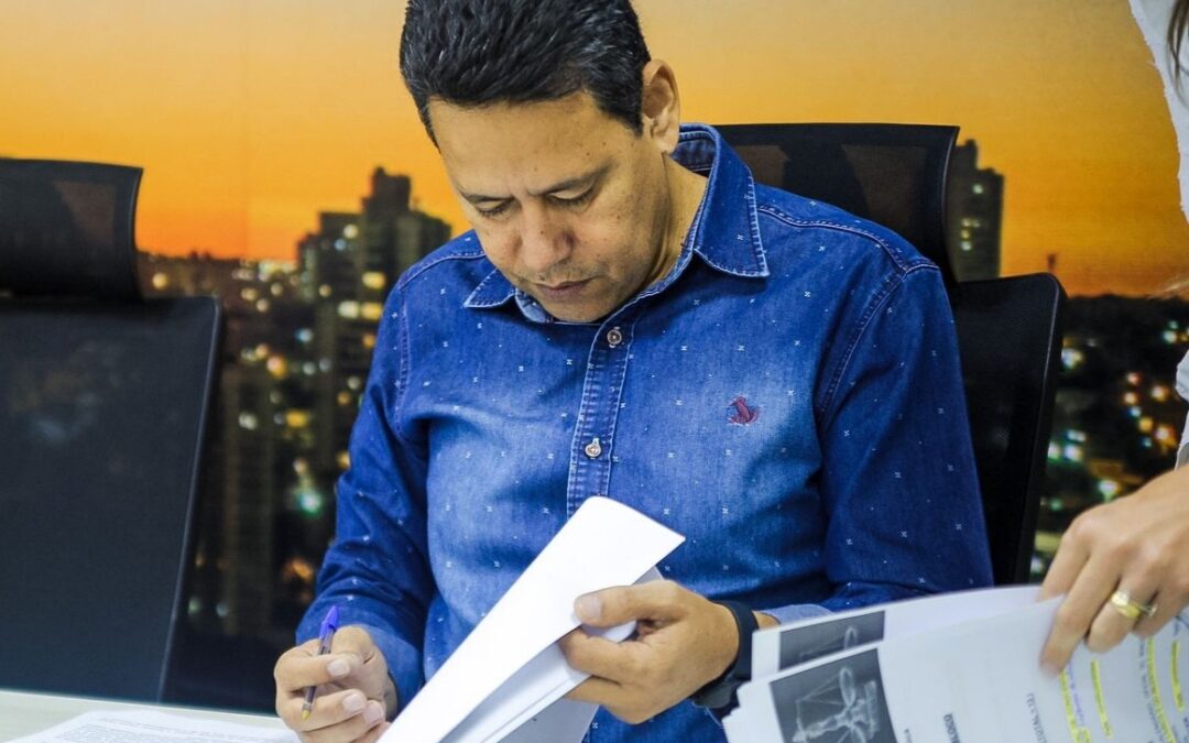 Vereador propõe 20 emendas em saúde, lazer, educação e mais áreas à LDO da Capital