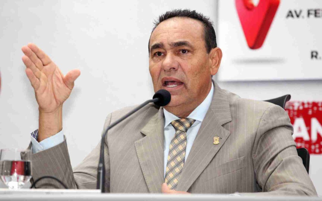 Carlão quer ao menos cinco sessões itinerantes após retorno do recesso na capital