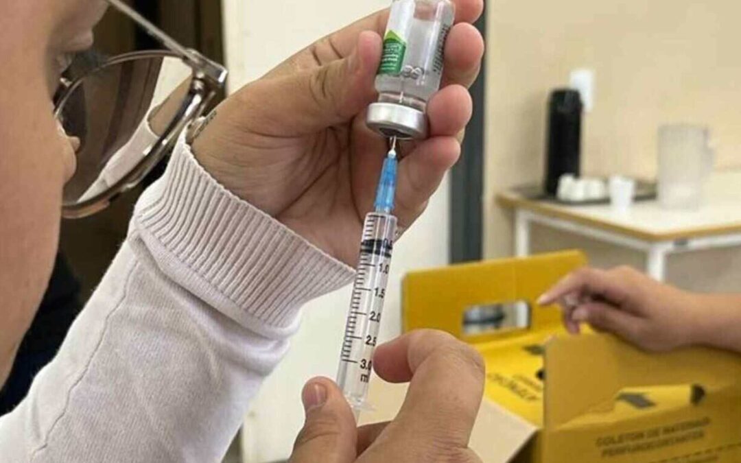 Dourados começa ação inédita no Brasil nesta quarta, com meta de vacinar 150 mil contra dengue