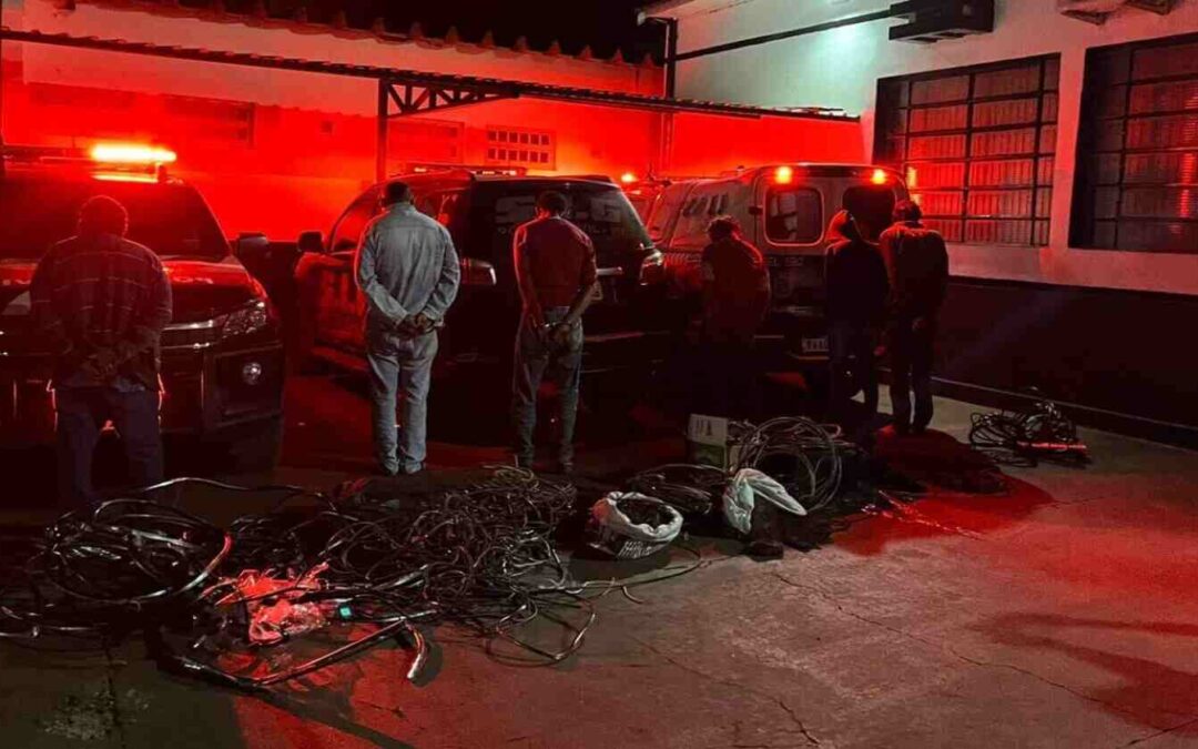 Rio Brilhante: Operação da Polícia Civil apreende armas e 70 kg de fios furtados