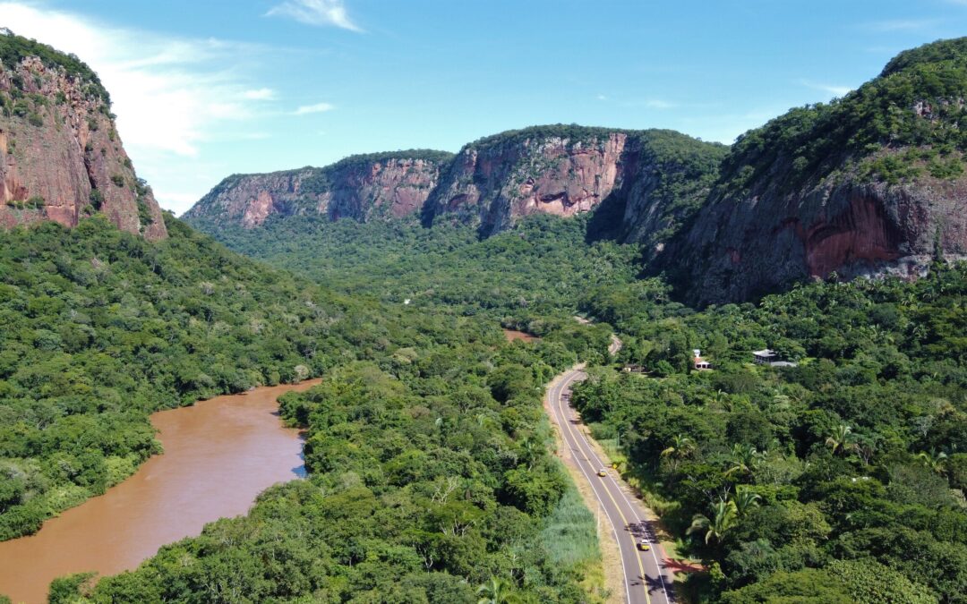 Trade turístico de camisão cria a fantástica rosa Serra e Charme Paxixi