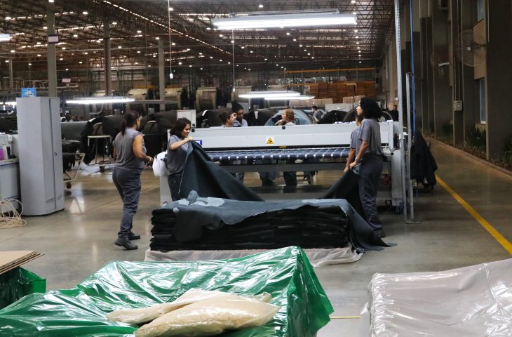 MS registra saldo positivo de 1.013 empregos formais em julho de 2024, com destaque para a indústria