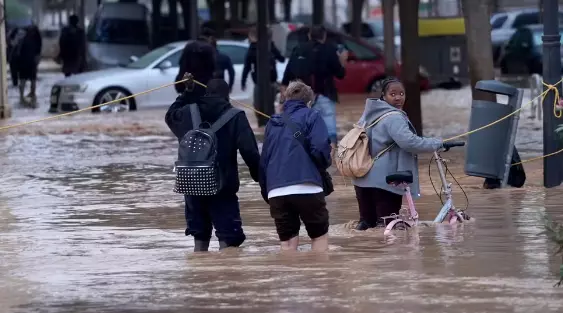 Inundações na Espanha deixam 51 mortos e dezenas de feridos