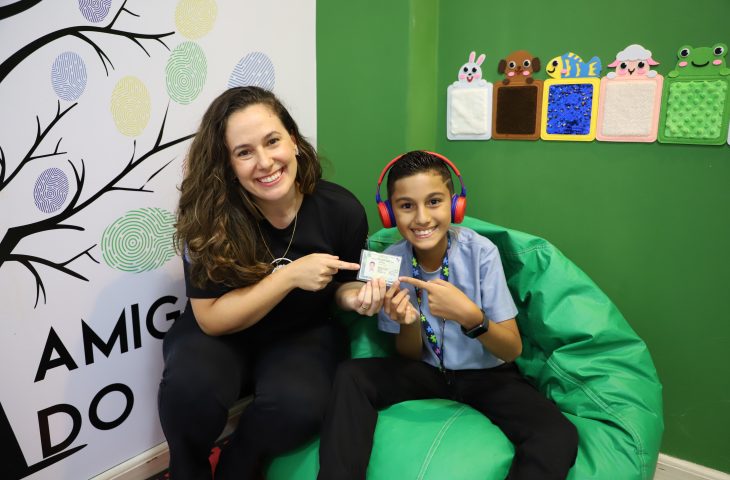 Identificação com respeito: sala adaptada emite mais de 1,7 mil CINs com símbolo TEA