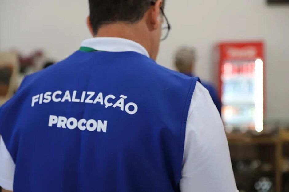 Aquidauana: Supermercado é autuado por vender alimentos vencidos