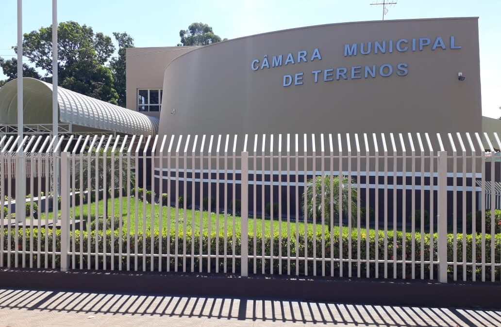 Terenos: Câmara revoga Lei e barra empréstimo de R$ 20 milhões solicitado por prefeito preso