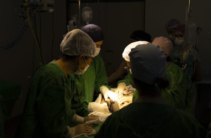 Em seus 35 anos, SUS garante 40 mil atendimentos por mês no maior hospital público de MS