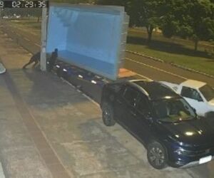 Piscina roubada na Afonso Pena é recuperada e ladrões são presos