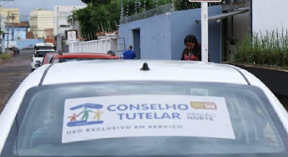 Dourados: Criança chega à escola com ferimentos e pai é preso por maus-tratos