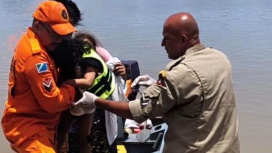 Corumbá: Criança de 2 anos é reanimada após ser encontrada boiando em rio